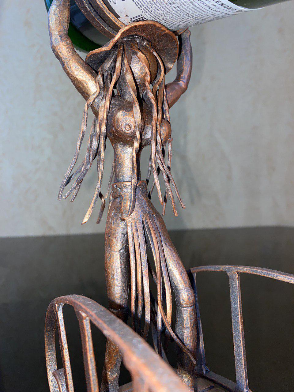 Підставка для винних пляшок Чоловічки на 1 шт. металева 36х13х27 см - фото 5