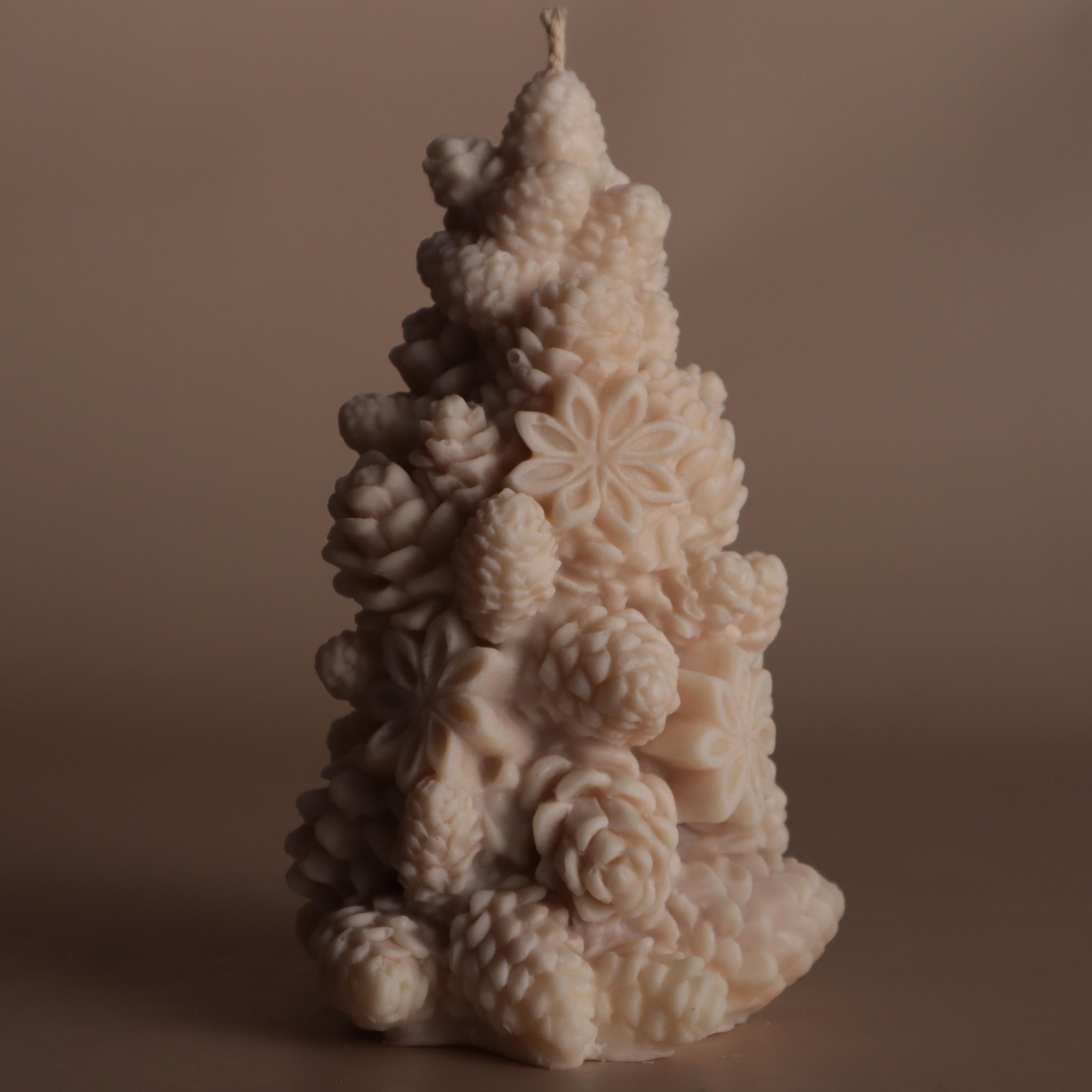 Свеча ароматическая Wax Harmony Елка из шишек Палочка корицы соевая Белый (1000511210)