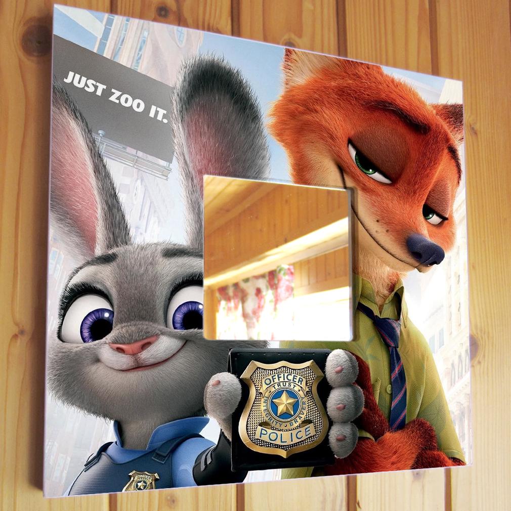 Зеркало декоративное Мультфильм ''Зверополис'' 260х260 мм (M04596)