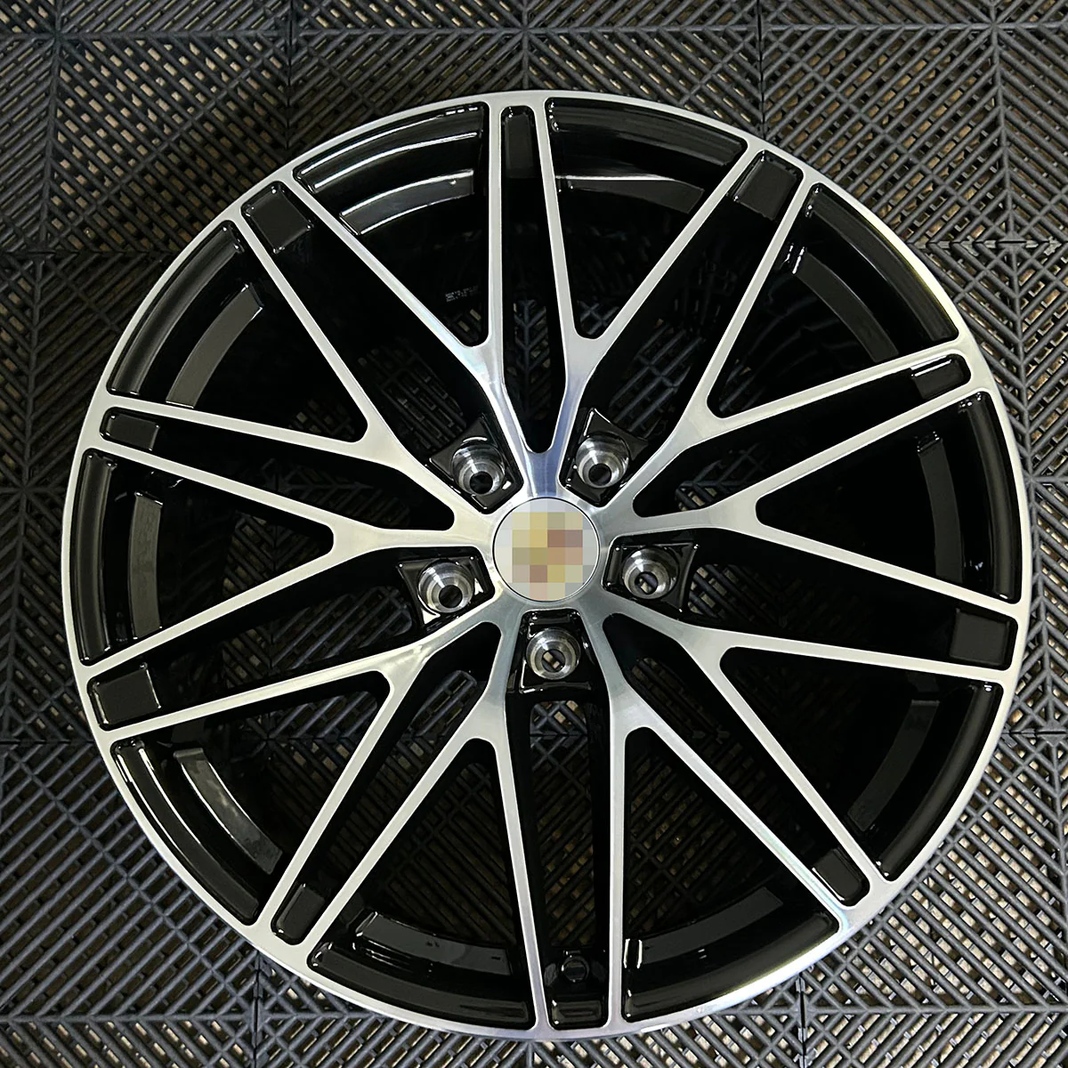 Диски колесные кованые OEM R20 Kabeast Forged для Porsche MaCan 2024-гг. алюминий 4 шт. Диски колесные кованые OEM R20 Kabeast Forged для Porsche MaCan 2024-гг. алюминий 4 шт.