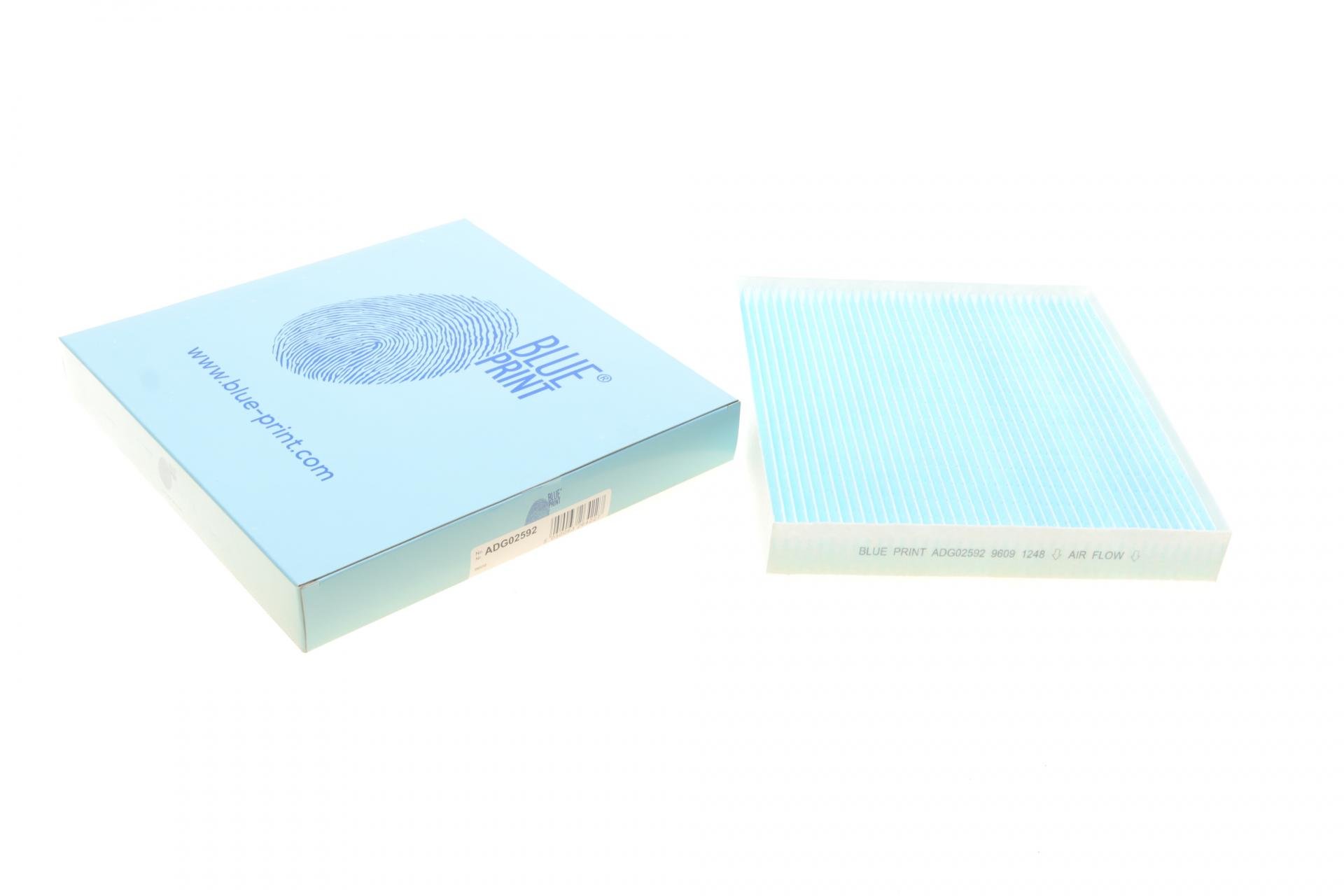 Фильтр салона BLUE PRINT для Hyundai Tucson II 2,0/Kia Sportage IV 2,0i 15- (ADG02592)