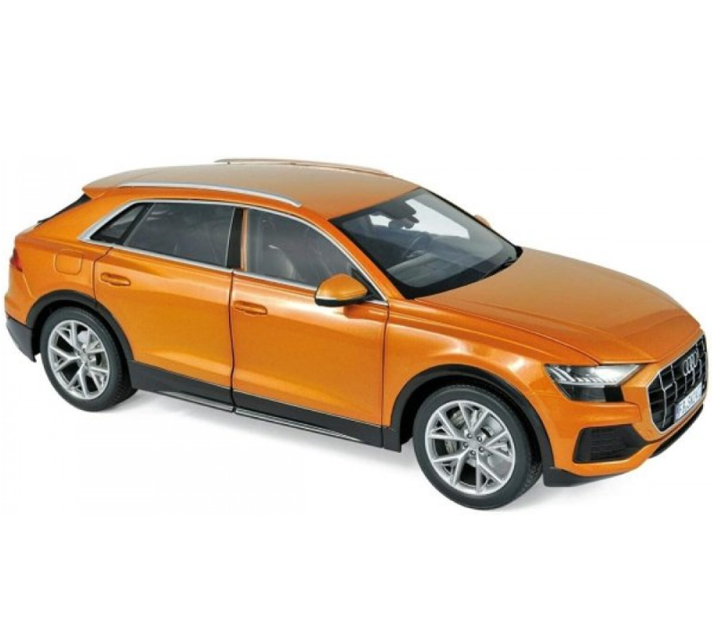 Модель автомобіля Norev 1:18 Audi Q8 Orange Dragon (188371)