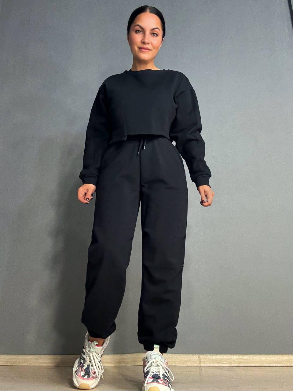 Костюм женский QUZEN 490-480 свитшот короткий брюки M Черный (779)