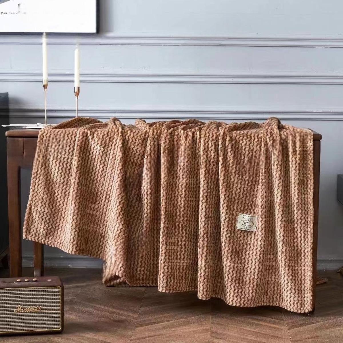 Плед Koloco Зигзаг евро 200х230 см Коричневый (38442) Плед Koloco Зигзаг евро 200х230 см Коричневый (38442)