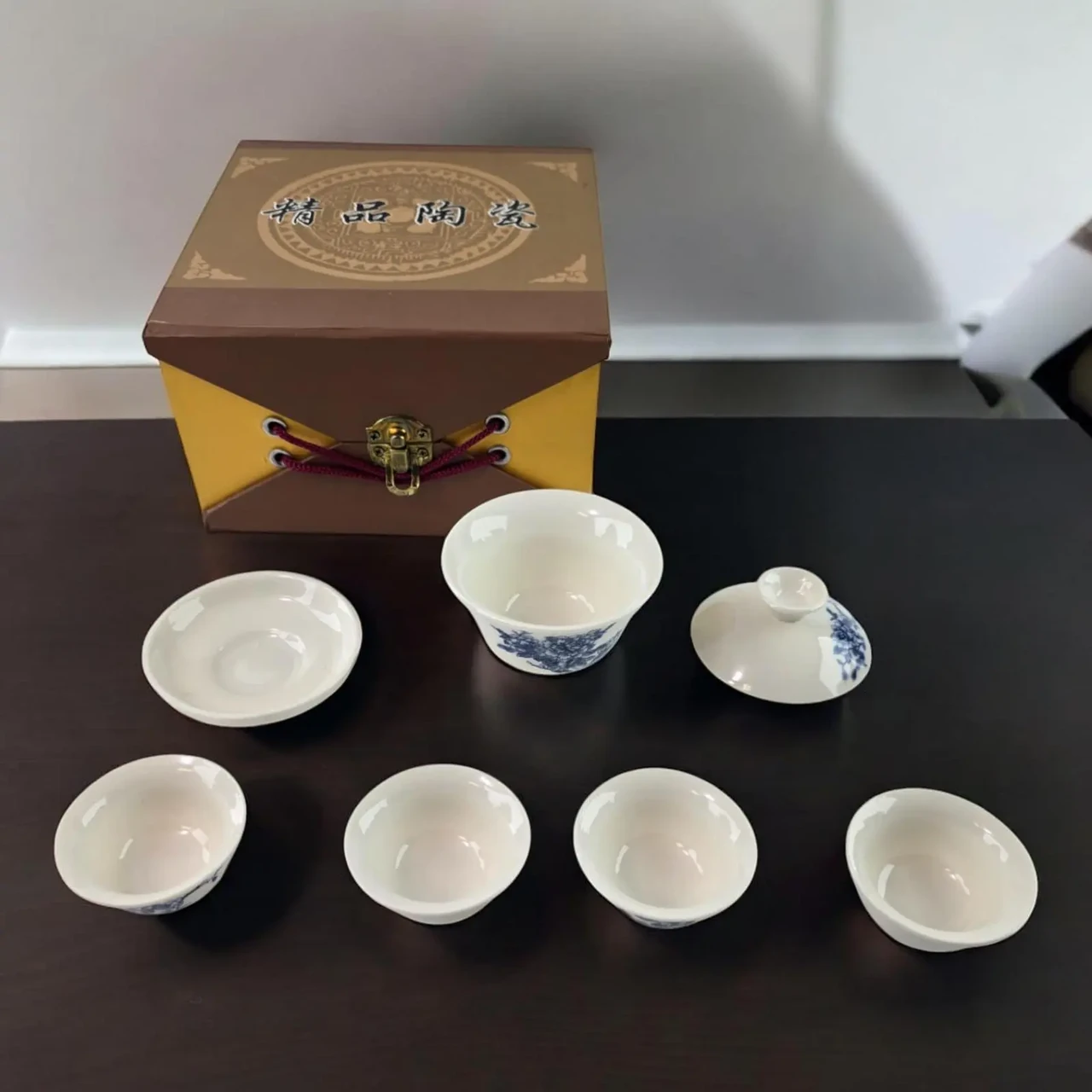 Набір чайний із квітковим орнаментом 19х18х10 см (35998) - фото 7 Набір чайний із квітковим орнаментом 19х18х10 см (35998) - фото 7