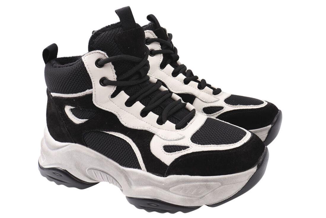 Кроссовки женские Vikonty из замши на платформе на шнуровке р. 40 Черный (164-20DKH)