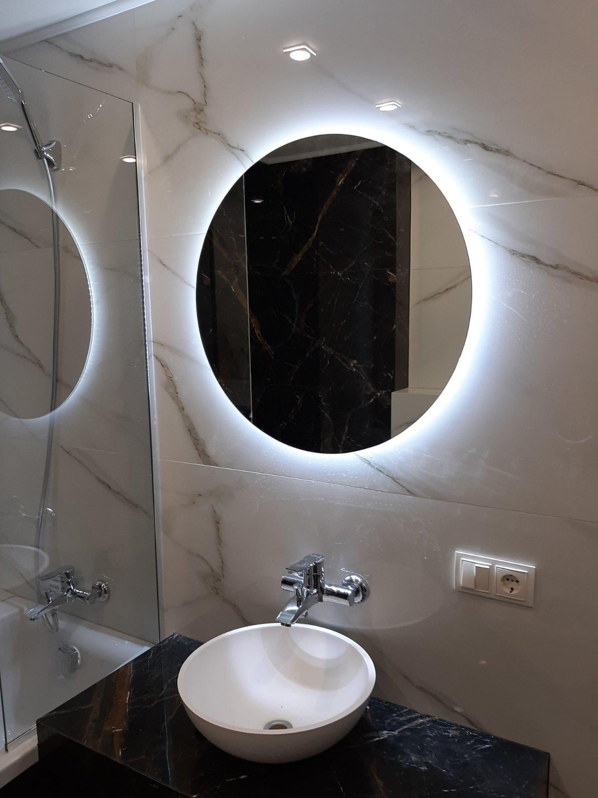 Зеркало СклоГарт круглое с фоновой подсветкой d 70 см (Д-Ф-72)