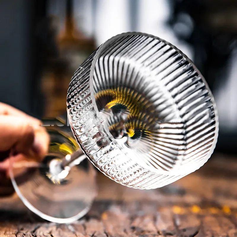 Бокал для коктейлей и десертов Genuine 150 мл (13059436) - фото 4 Бокал для коктейлей и десертов Genuine 150 мл (13059436) - фото 4