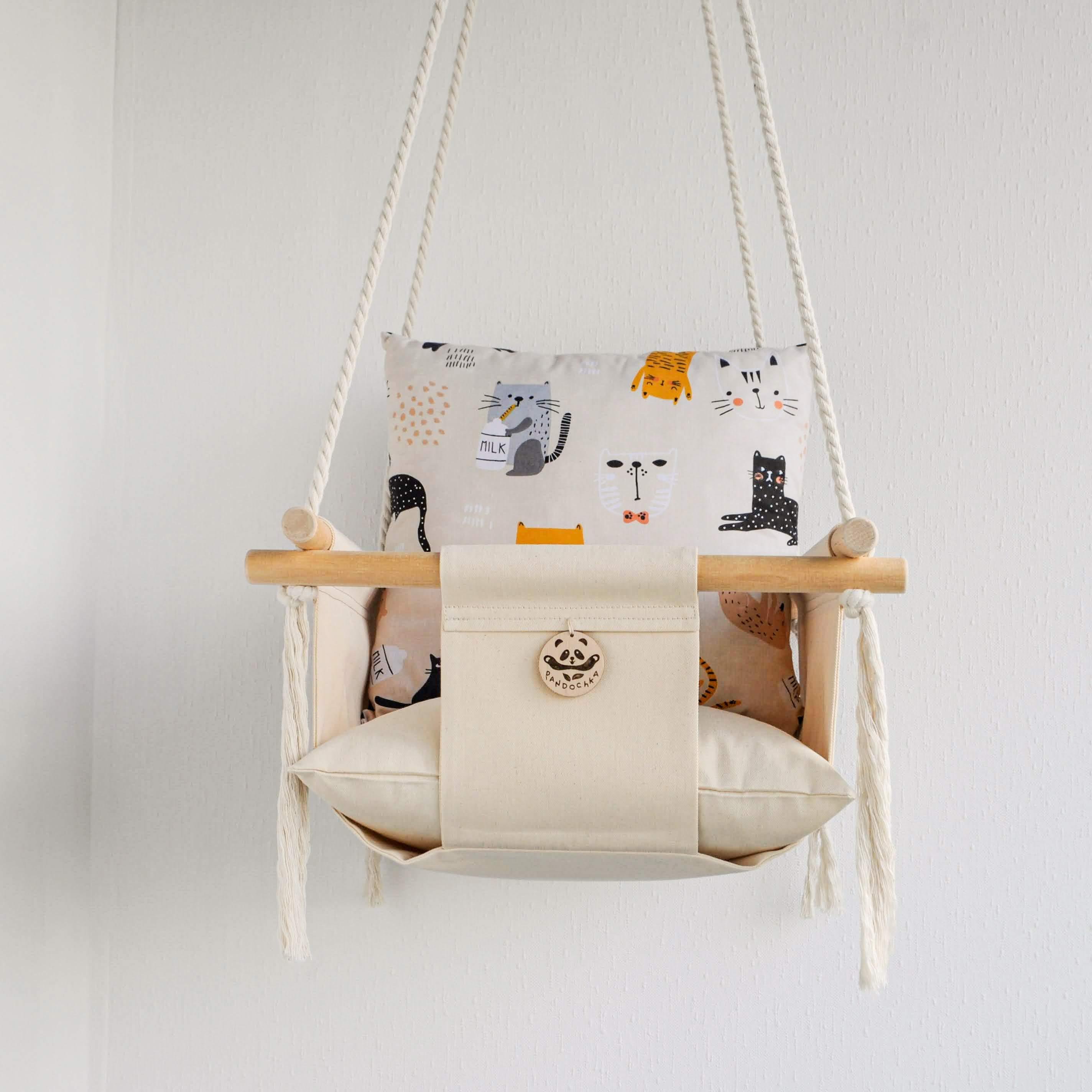 Тканинна дитяча гойдалка 40х40 см Котики (23850386-De)