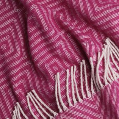 Плед ромб Малиновый 140х200 см - фото 2 Плед ромб Малиновый 140х200 см - фото 2