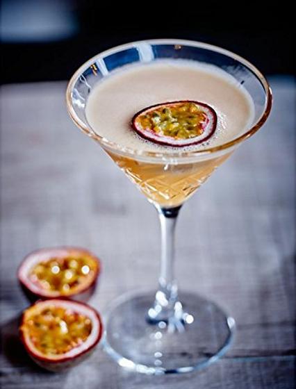 Набір фужерів Pasabahce Timeless для мартіні 4 шт. 230 мл - фото 4 Набір фужерів Pasabahce Timeless для мартіні 4 шт. 230 мл - фото 4