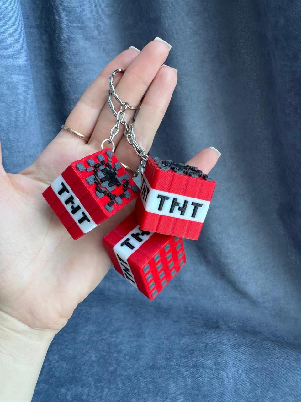 Брелок Minecraft TNT 3D-печатный - фото 4