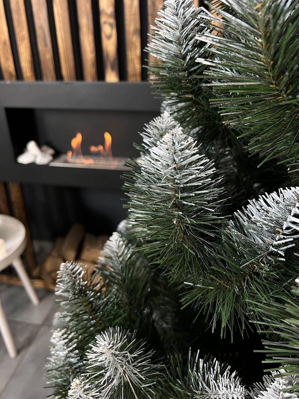 Штучна ялинка Снігова королева з білими кінчиками 1,9 м Зелений (YA678261) - фото 2 Штучна ялинка Снігова королева з білими кінчиками 1,9 м Зелений (YA678261) - фото 2