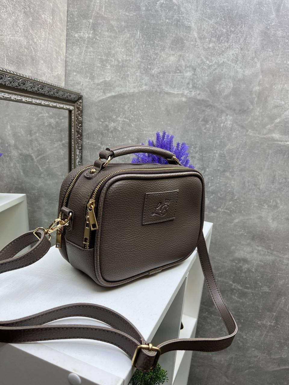 Сумка кросс боди женская через плечо из экокожи маленькая спортивная Капучино - фото 4 Сумка кросс боди женская через плечо из экокожи маленькая спортивная Капучино - фото 4