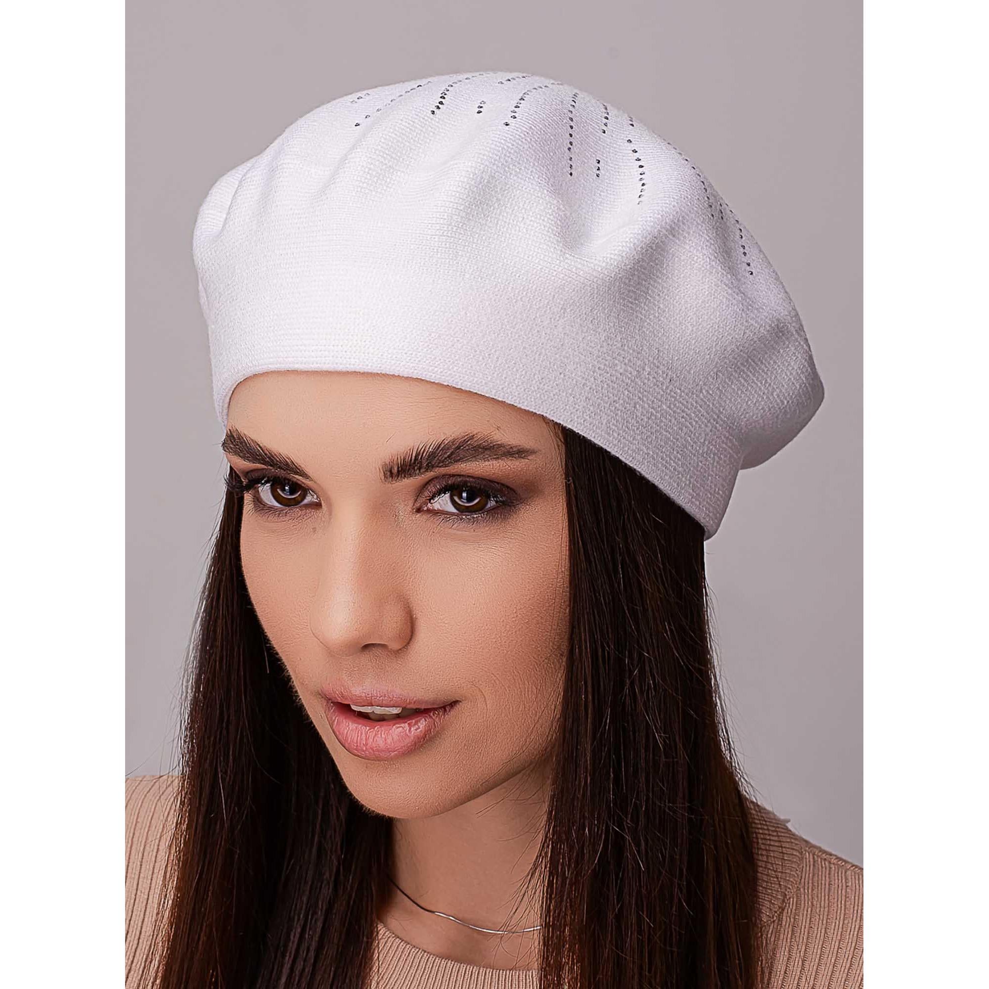 Берет вискозный женский с добавлением шерсти без подкладки украшенный стразами Leks Акация Белый