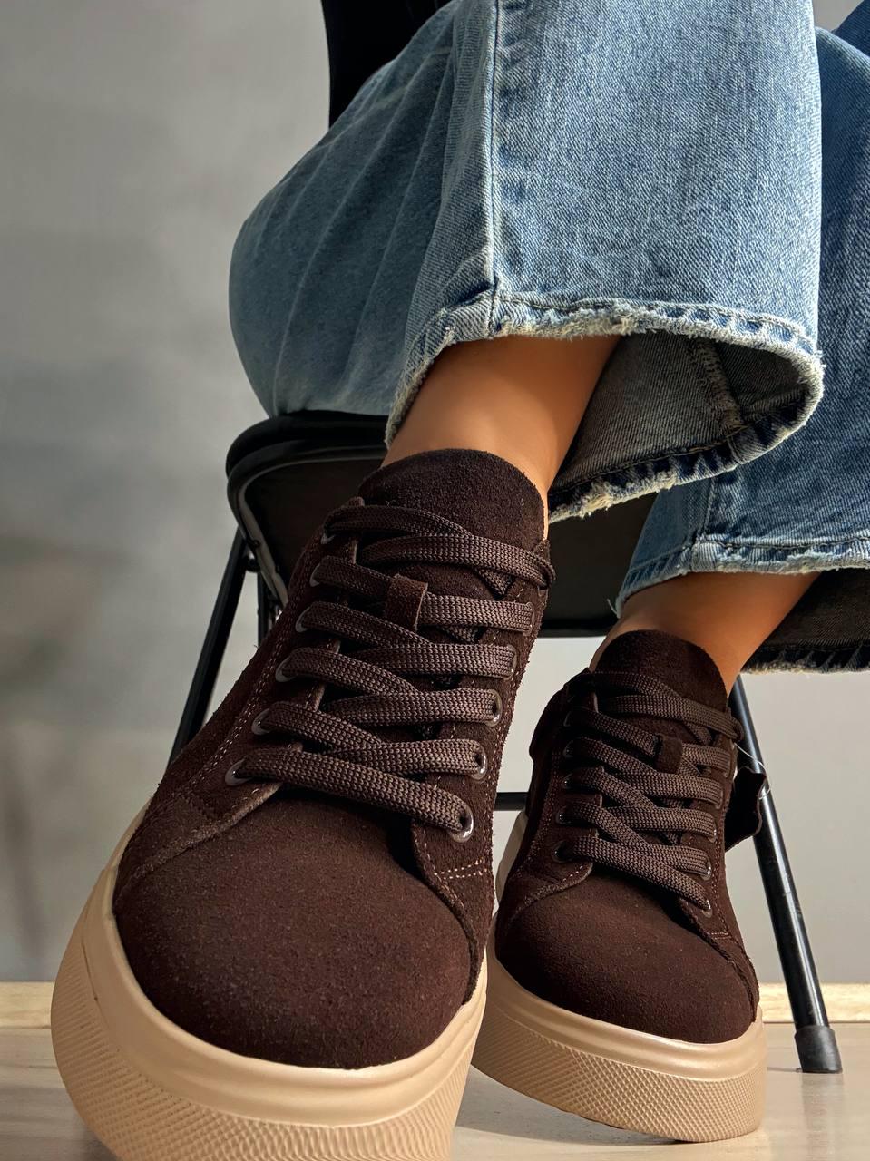 Кеды женские Hengji 85-12 натуральный замш на платформе р. 38 24,5 см Коричневый Кеды женские Hengji 85-12 натуральный замш на платформе р. 38 24,5 см Коричневый