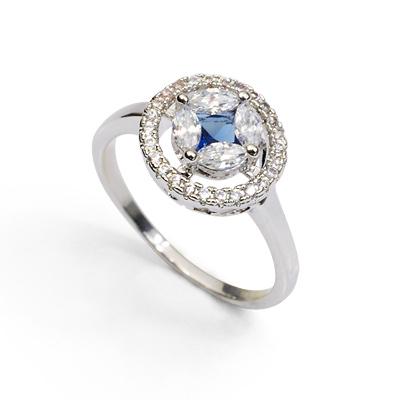 Кольцо с кристаллами Сваровски 31138460 Italina р. 17 Синий