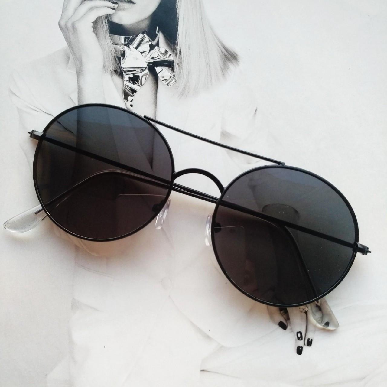 Солнцезащитные очки круглые с цветной линзой Желтый - фото 6 Солнцезащитные очки круглые с цветной линзой Желтый - фото 6