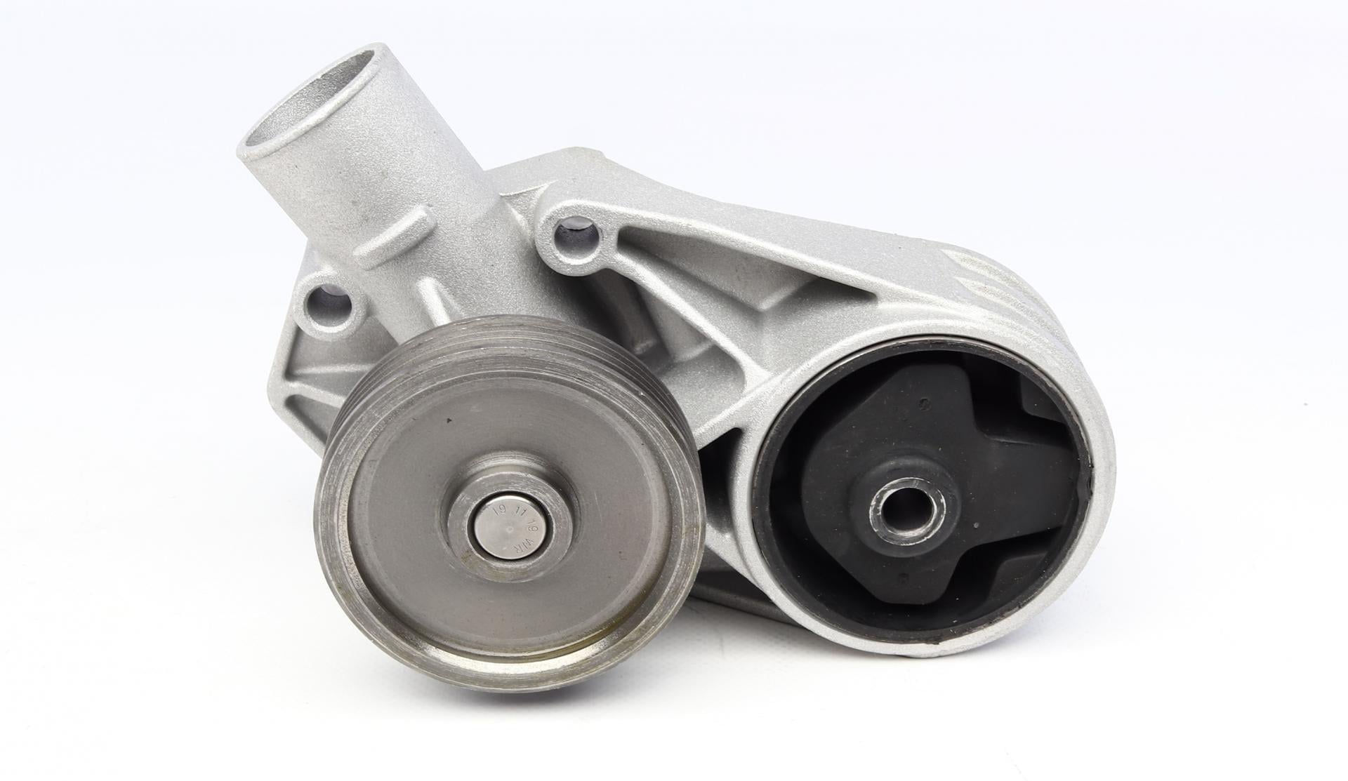 Насос воды MAGNETI MARELLI Skoda Favorit/Felicia 1.3 89-97 WPQ1028 352316171028 (25587878)