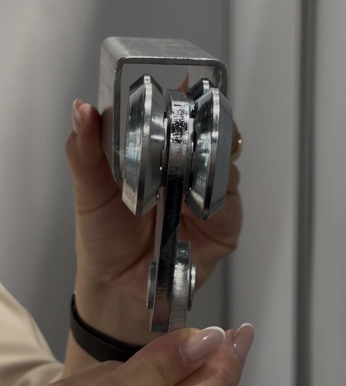 Каретка Roll Grand Стрикс С1 для подвесных систем/механизмов и ворот до 150 кг (1271) - фото 4 Каретка Roll Grand Стрикс С1 для подвесных систем/механизмов и ворот до 150 кг (1271) - фото 4