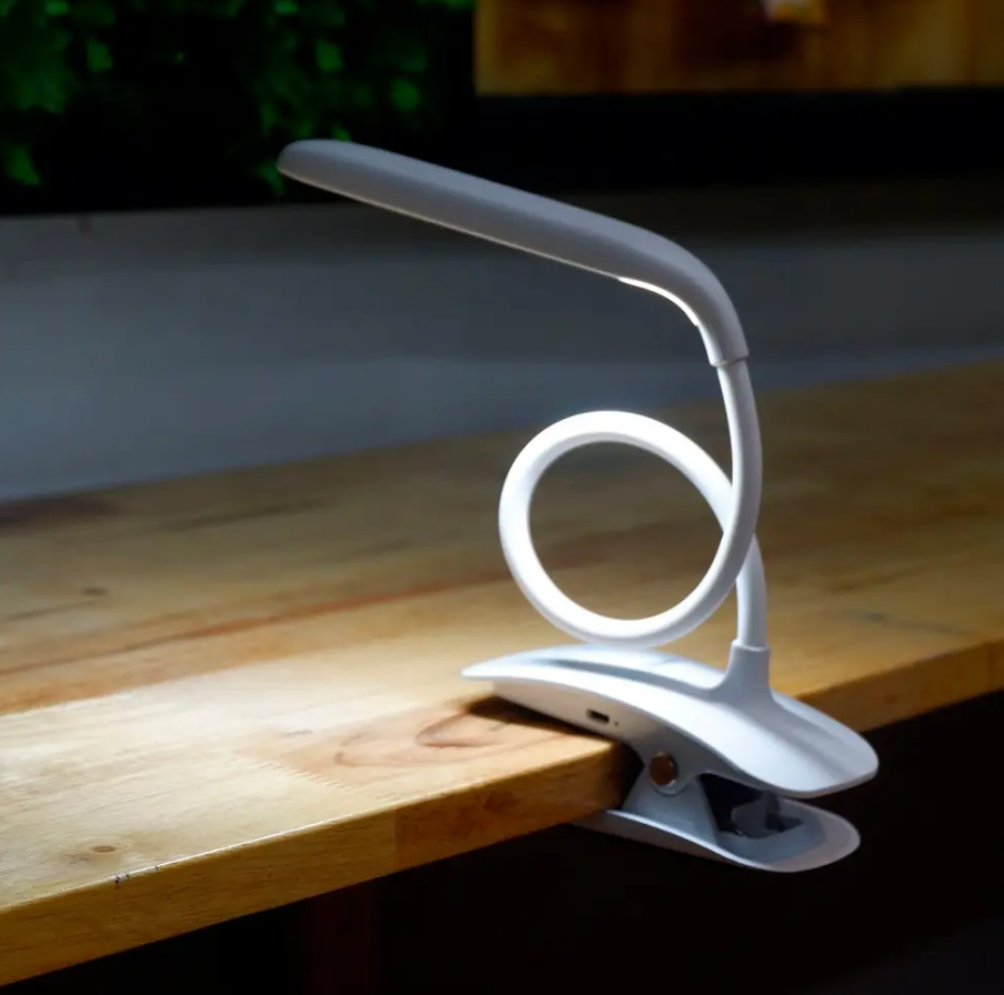 Настольная лампа Remax RT-E195 LED Eye Protecting со встроенным аккумулятором и клипсой до 7 ч. 700 mAh 6000K White (20829898) - фото 6 Настольная лампа Remax RT-E195 LED Eye Protecting со встроенным аккумулятором и клипсой до 7 ч. 700 mAh 6000K White (20829898) - фото 6