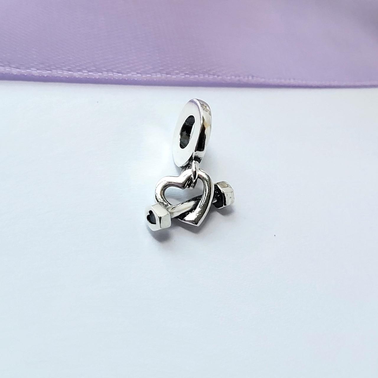 Шарм з підвіскою без каменів срібло 925 проби 1,60 г (821ч)