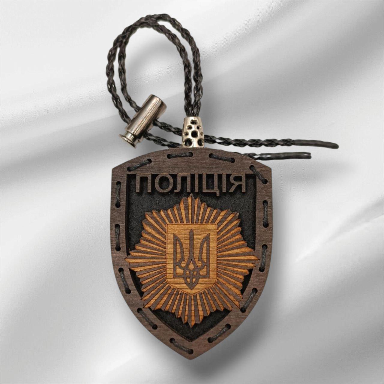 Ароматизатор для авто Полиция в виде шеврона из дерева/войлока и аромапарфюма 10 мл (101) Ароматизатор для авто Полиция в виде шеврона из дерева/войлока и аромапарфюма 10 мл (101)