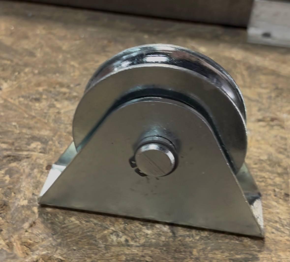 Кронштейн зовнішній Roll Grand Дельта оцинкований для відкатних і підвісних воріт вагою до 400 кг під куточок - фото 3