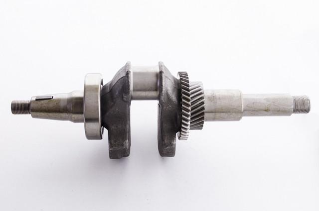 Коленчатый вал с выходом под резьбу для мотопомп 13 л.c. (2938)