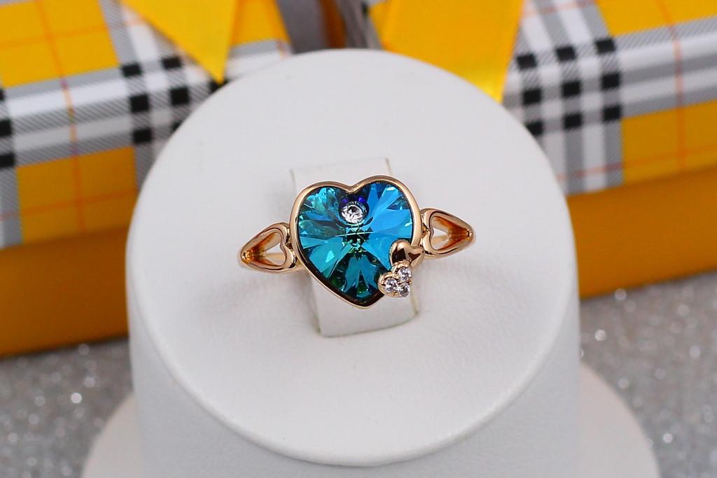 Кольцо Xuping Jewelry Сердечко Сваровски голубой в ободке р. 17 Золотистый