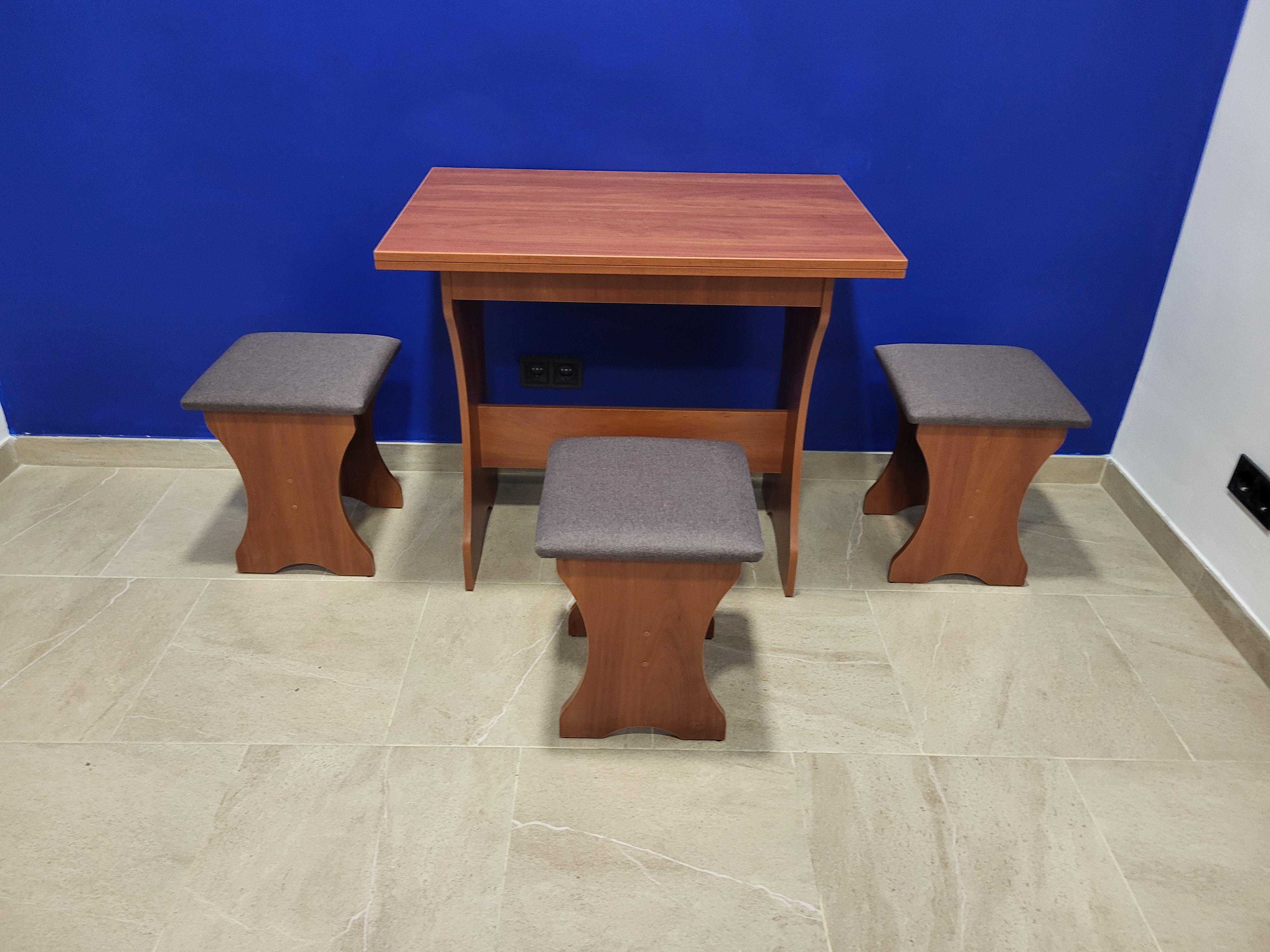 Стол раскладной и 3 табурета Семейный Яблоня/Бонус Нова (STTT-Y-BN)