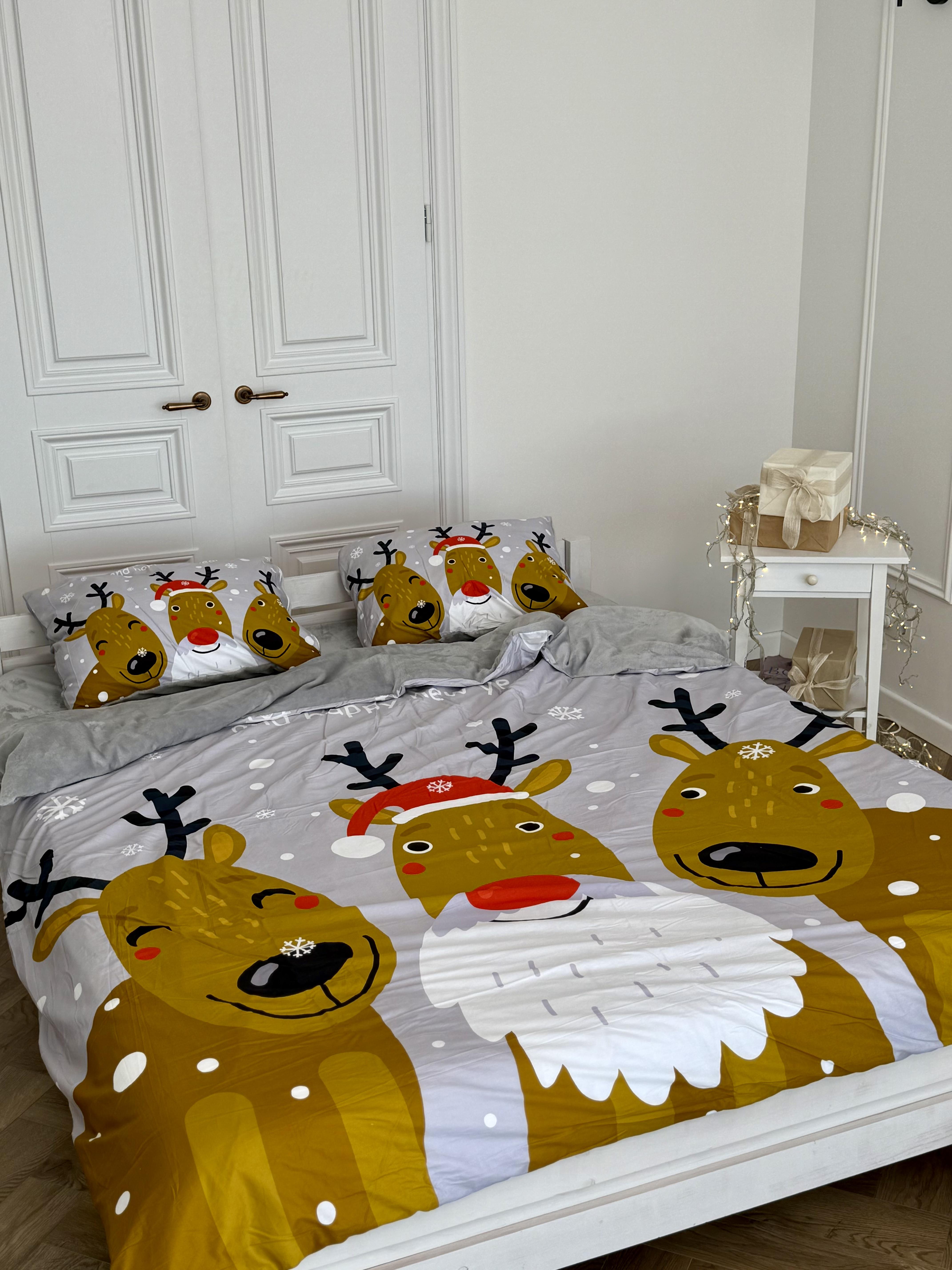 Комплект постельного белья Рождественские Лене плюш/сатин полуторный/наволочки 50х70 см (9008) - фото 1 Комплект постельного белья Рождественские Лене плюш/сатин полуторный/наволочки 50х70 см (9008) - фото 1