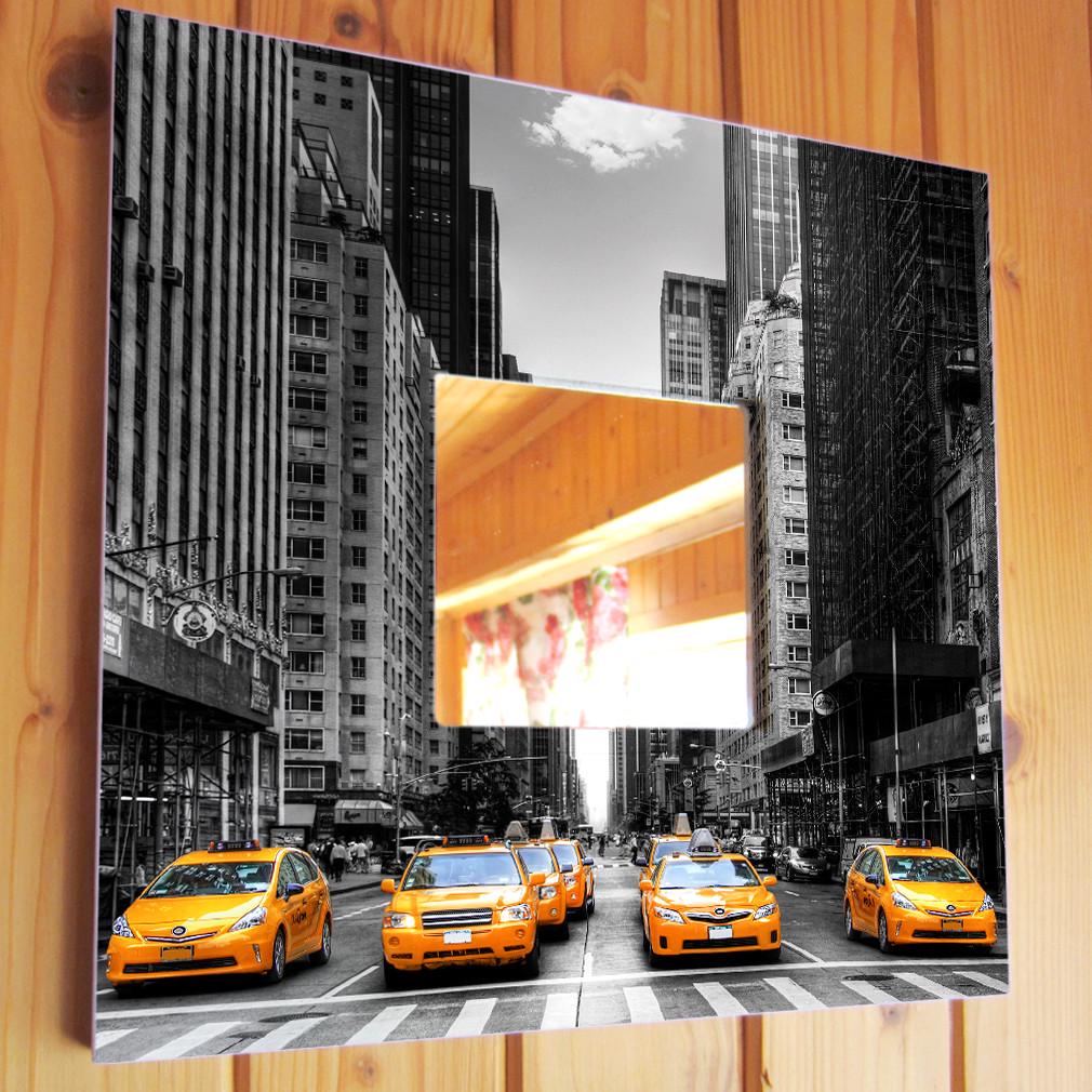 Зеркало декоративное Желтые такси Нью-Йорка 260х260 мм (M03716)