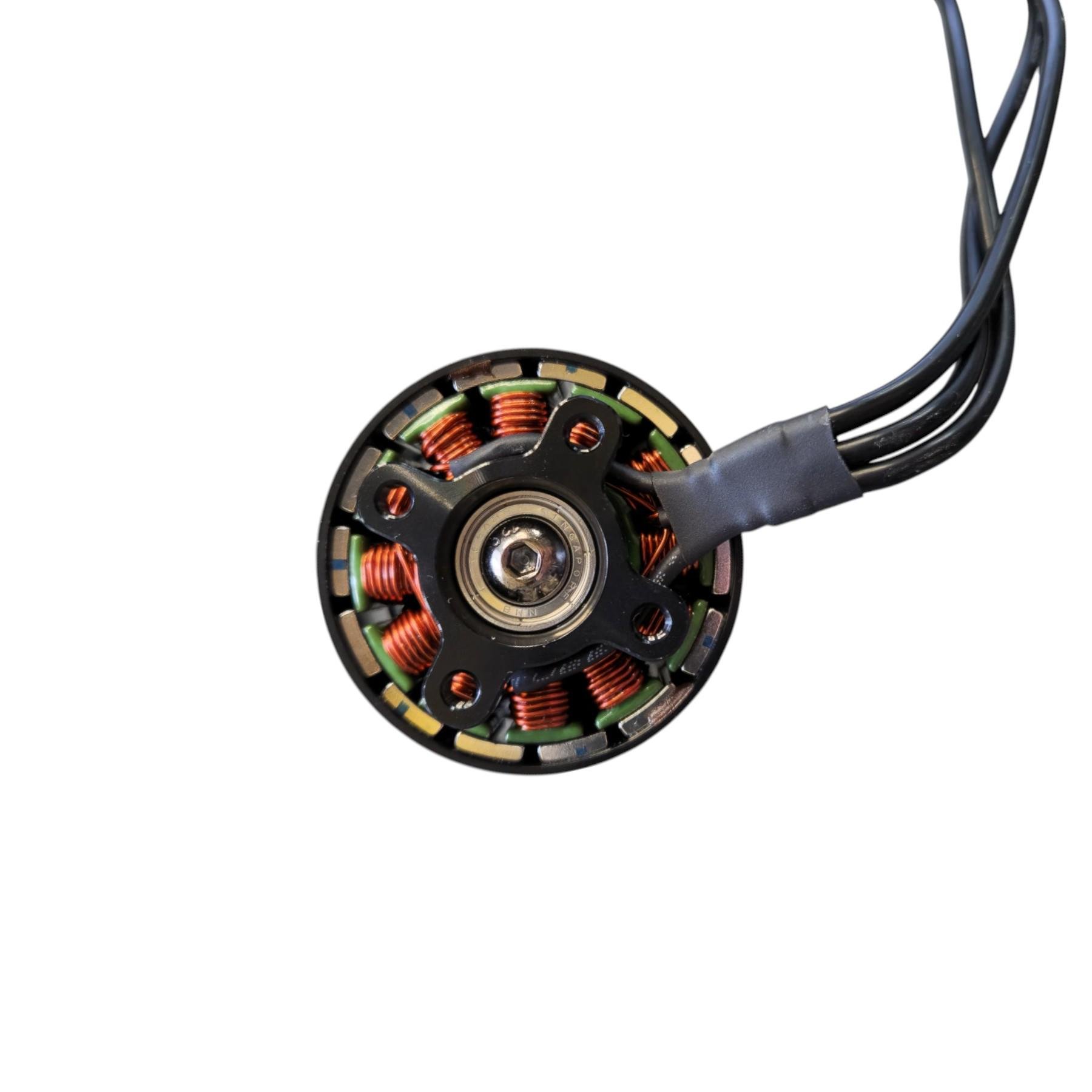 Набор моторов BrotherHobby Avenger 4215 V5 390KV с 3-лопастными пропеллерами (99913) - фото 4 Набор моторов BrotherHobby Avenger 4215 V5 390KV с 3-лопастными пропеллерами (99913) - фото 4