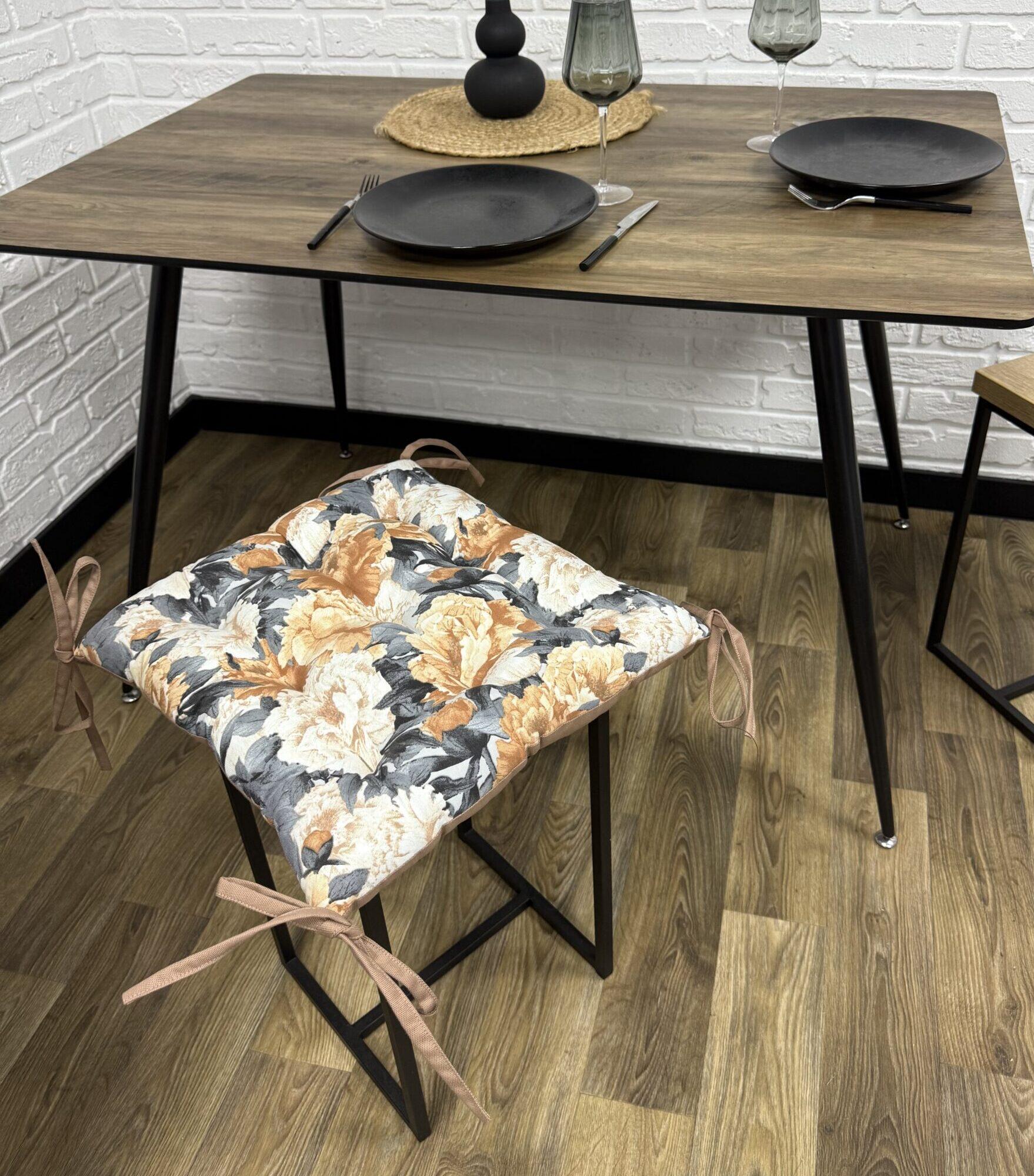 Сидение Comfort Home Ashen flowers на стул панама 40х40 см