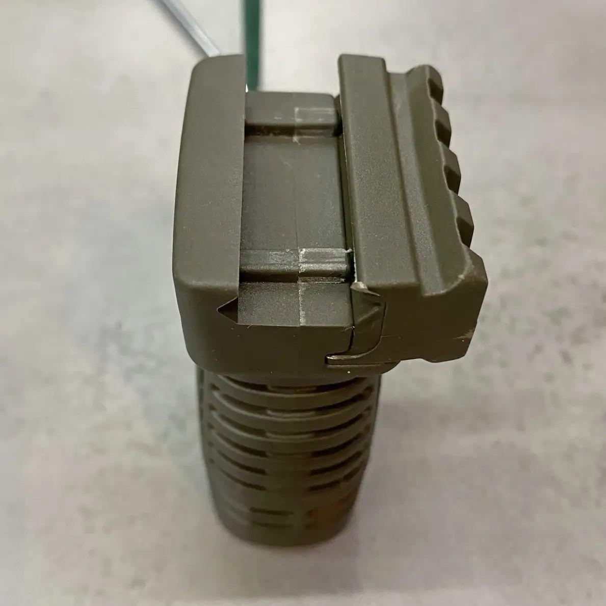 Рукоятка переноса огня DLG Tactical DLG-116 на Picatinny Олива (241715) - фото 3 Рукоятка переноса огня DLG Tactical DLG-116 на Picatinny Олива (241715) - фото 3