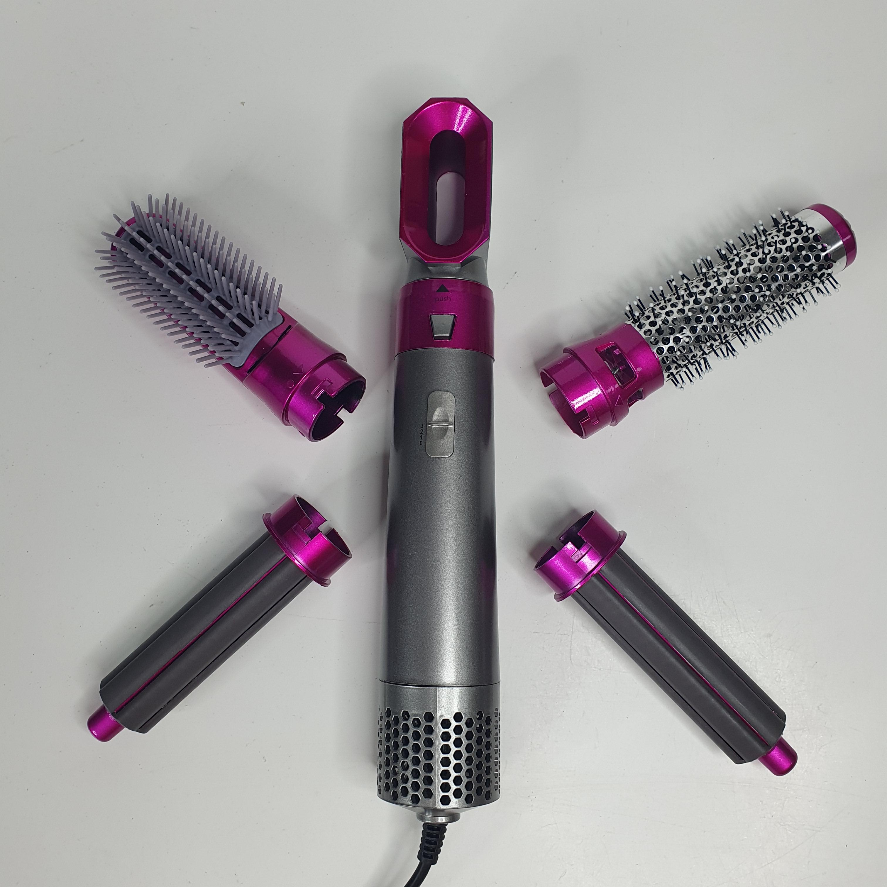 Фен для волос 5в1 с насадками с кожаным кейсом (WADC-51-Brown) - фото 2 Фен для волос 5в1 с насадками с кожаным кейсом (WADC-51-Brown) - фото 2