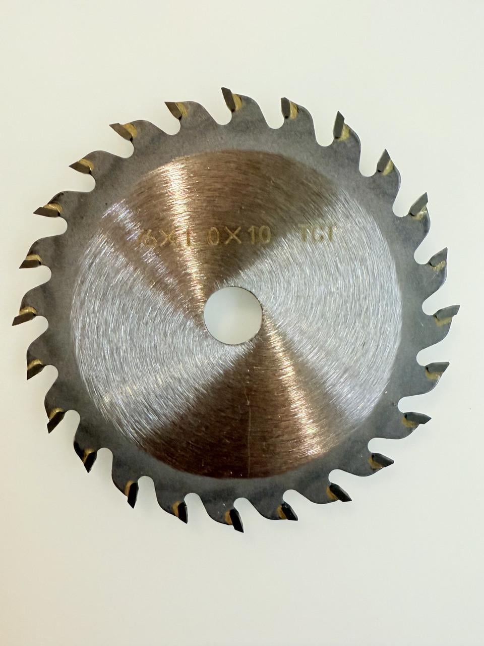 Пильный диск по дереву с победитовыми напайками 76 мм для мини-УШМ посадка 10 мм