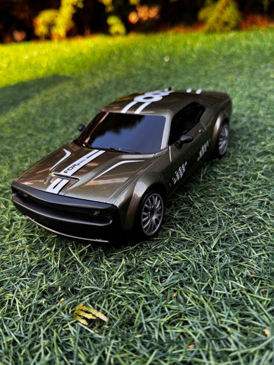 Машинка для дрифту на радіокеруванні повнопривідна Race 1:20 із LED-підсвіткою Grey (fkw-mcp-z4c) - фото 5 Машинка для дрифту на радіокеруванні повнопривідна Race 1:20 із LED-підсвіткою Grey (fkw-mcp-z4c) - фото 5