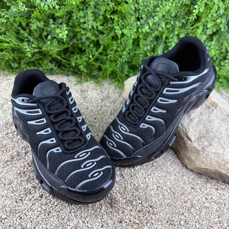 Кросівки жіночі комбіновані Е-0060187-12 p. 41 26-26,5 см Чорний