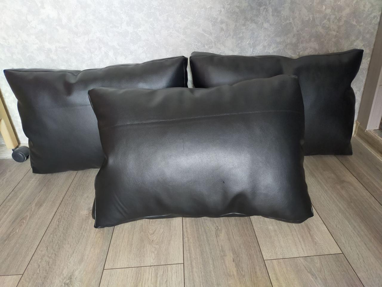 Декоративная подушка из экокожи 30x50 см Черный (1333481101) - фото 3 Декоративная подушка из экокожи 30x50 см Черный (1333481101) - фото 3