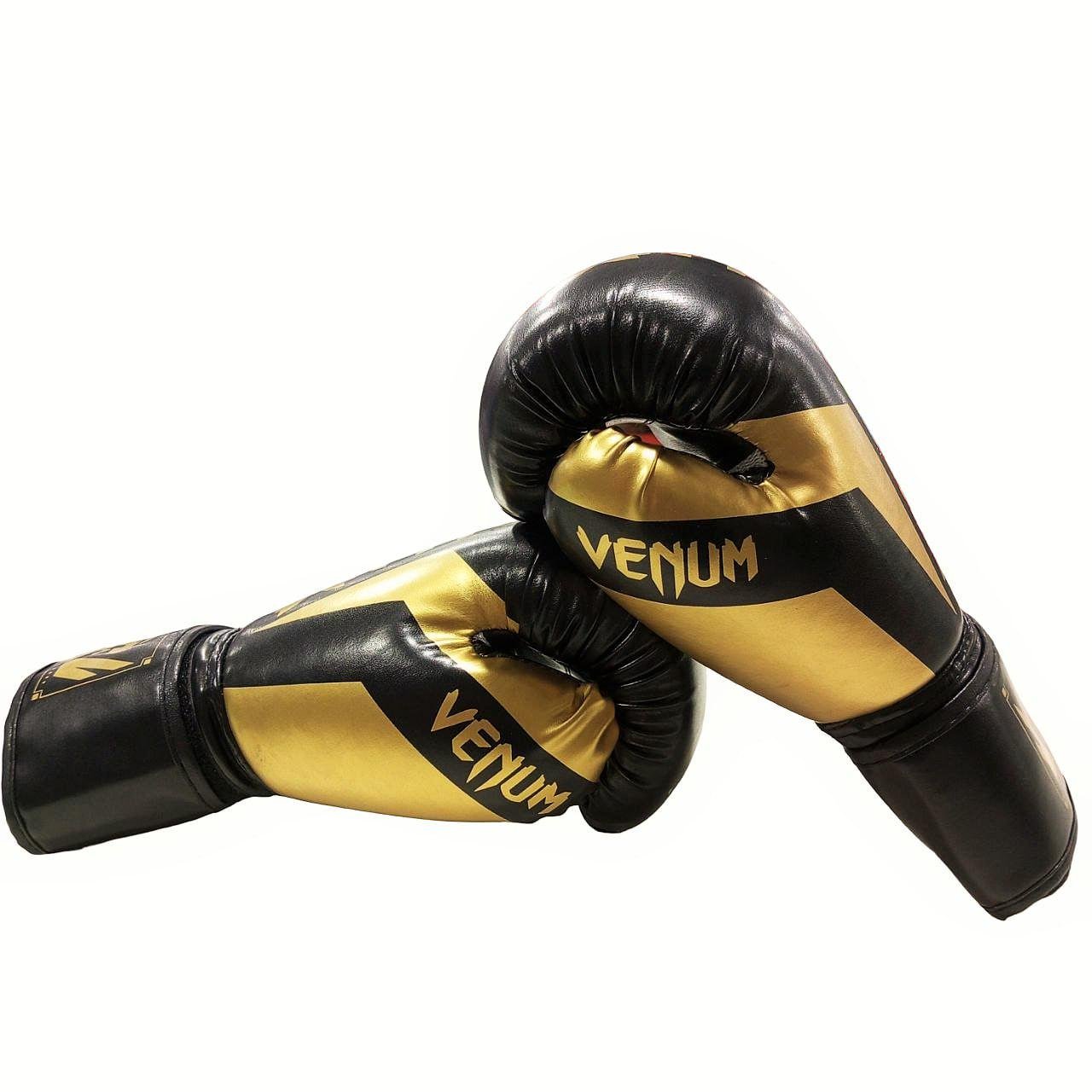 Перчатки боксерские Venum 8 Oz Black/Gold (151272) - фото 1