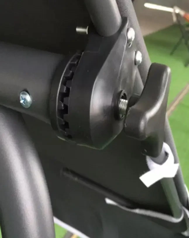 Садовая качель Bass Polska BH 10030 трехместная (1371) - фото 3 Садовая качель Bass Polska BH 10030 трехместная (1371) - фото 3