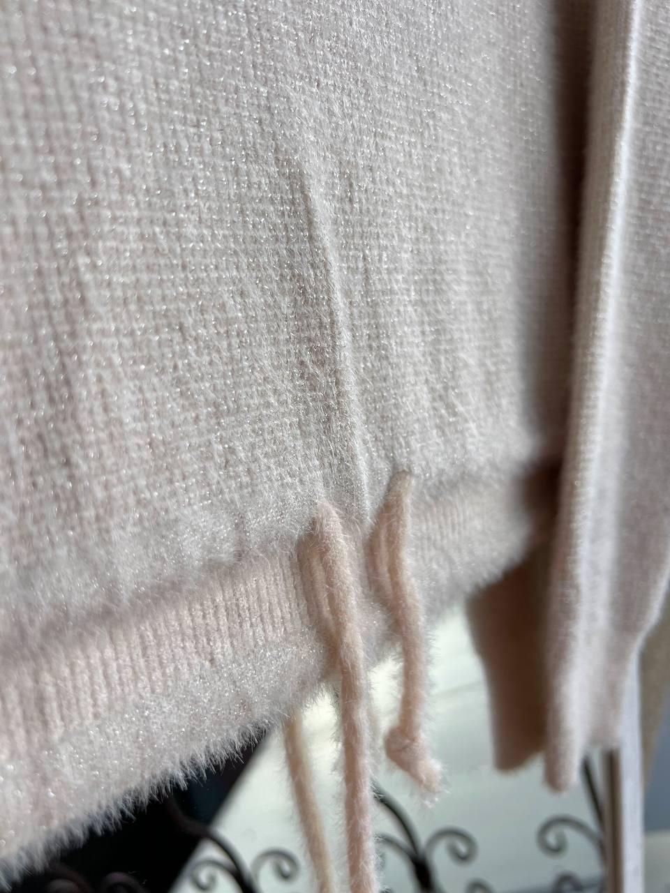 Светр жіночий A-N 153 широкий шнурок знизу люрекс травка пухнастий тонкий OS Бежевий (2813) - фото 5