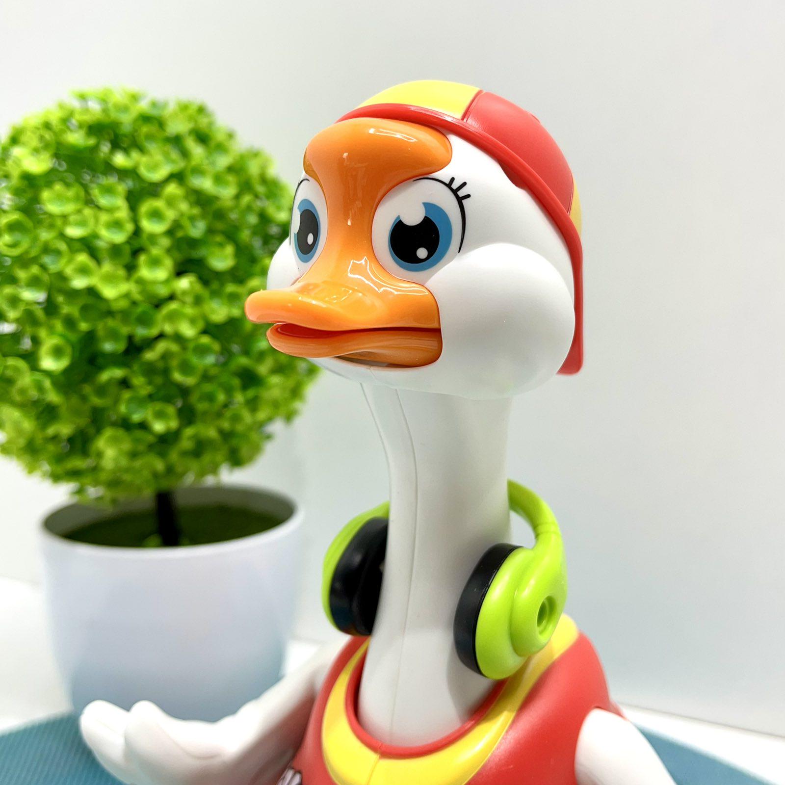 Музыкальная игрушка Hola Гусь хипхопер говорит по-английски/поет хип-хоп песни/подсветки/пляшет Красный (828) - фото 5 Музыкальная игрушка Hola Гусь хипхопер говорит по-английски/поет хип-хоп песни/подсветки/пляшет Красный (828) - фото 5