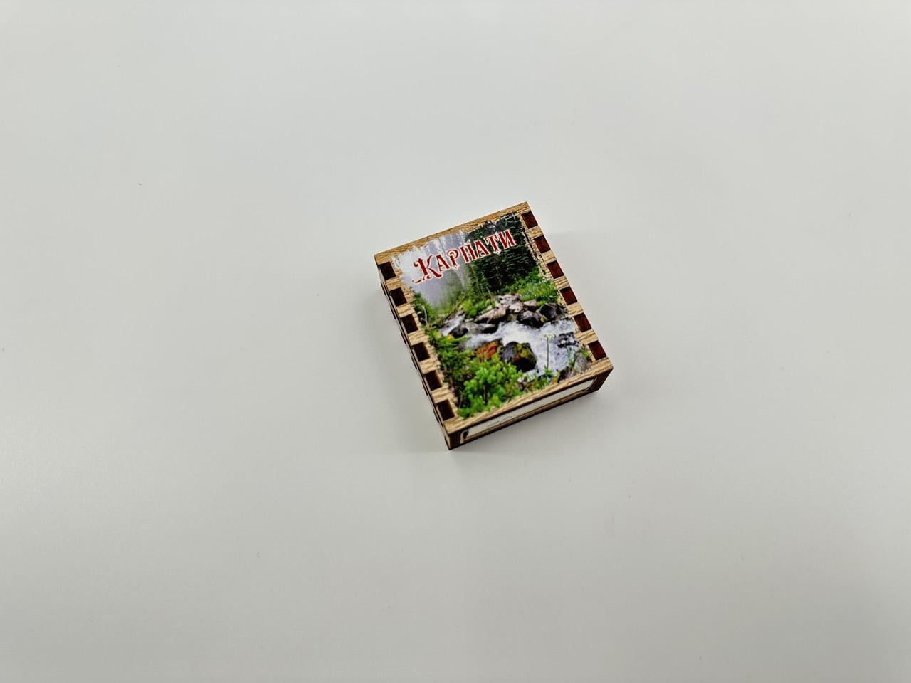 Спички сувенирные Река в Карпатах с магнитом и УФ-печатью 5,2х4,5 см (X-116-16)