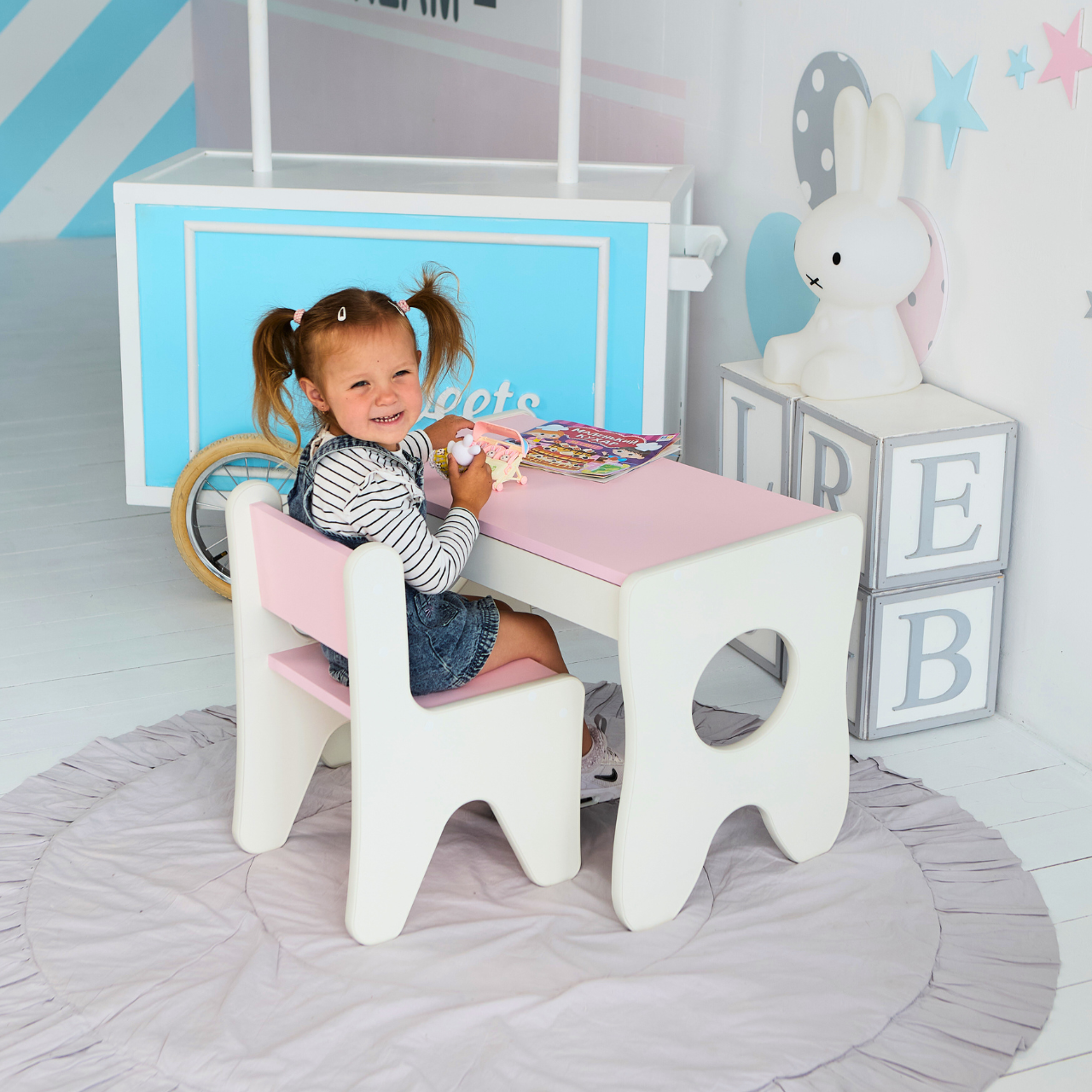 Детский стул для игровой комнаты Tiding Bag 55х37х33 см Белый с розовым - фото 5