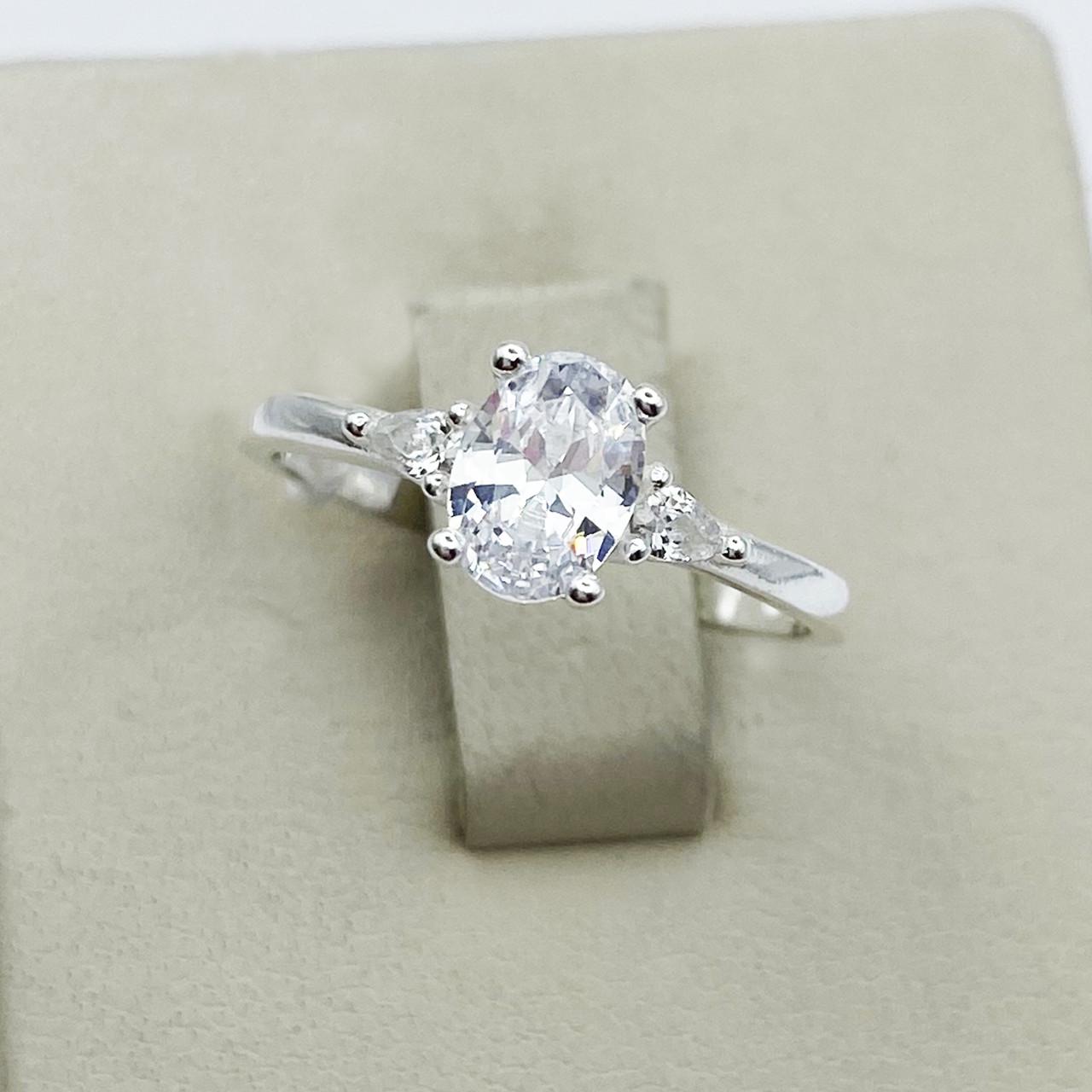 Кольцо серебряное с кубическим цирконием р. 17 2,02 г (1923279312)