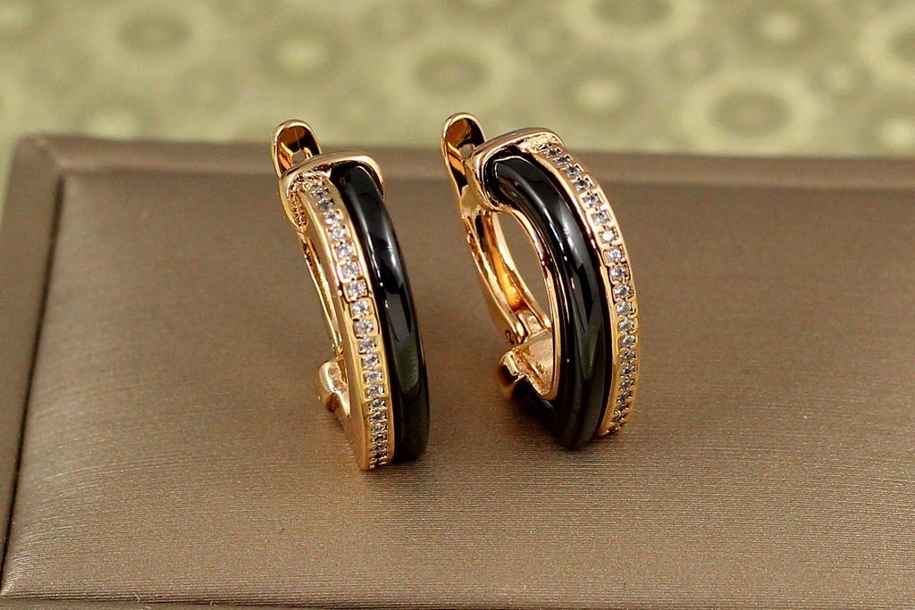 Сережки Xuping Jewelry норматив із чорною керамікою 2 см Золотистий (27074354)