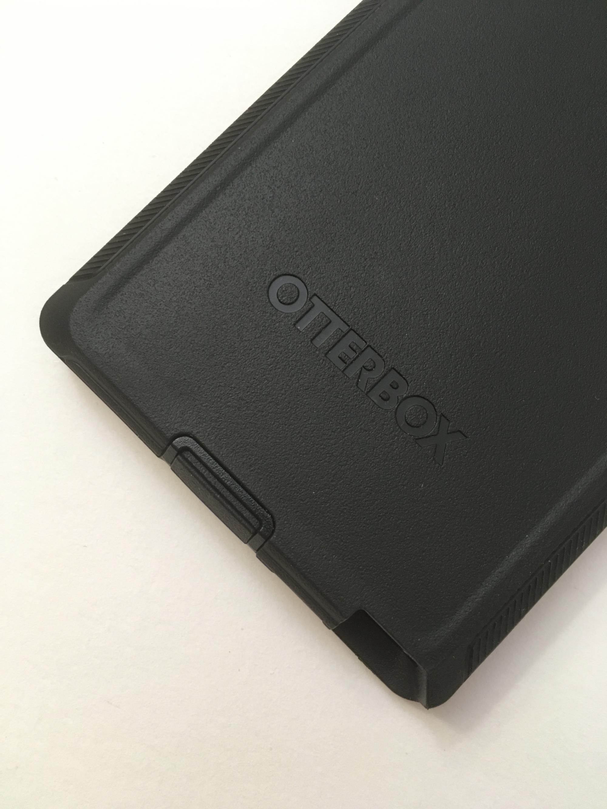 Чехол противоударный с клипсой подставкой OtterBox Defender Series 77-86364 для Samsung Galaxy S22 Ultra (6.8") Black - фото 4